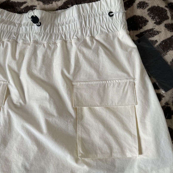 Bohme - White Skort NEW WITH TAGS - Picture 2 of 4